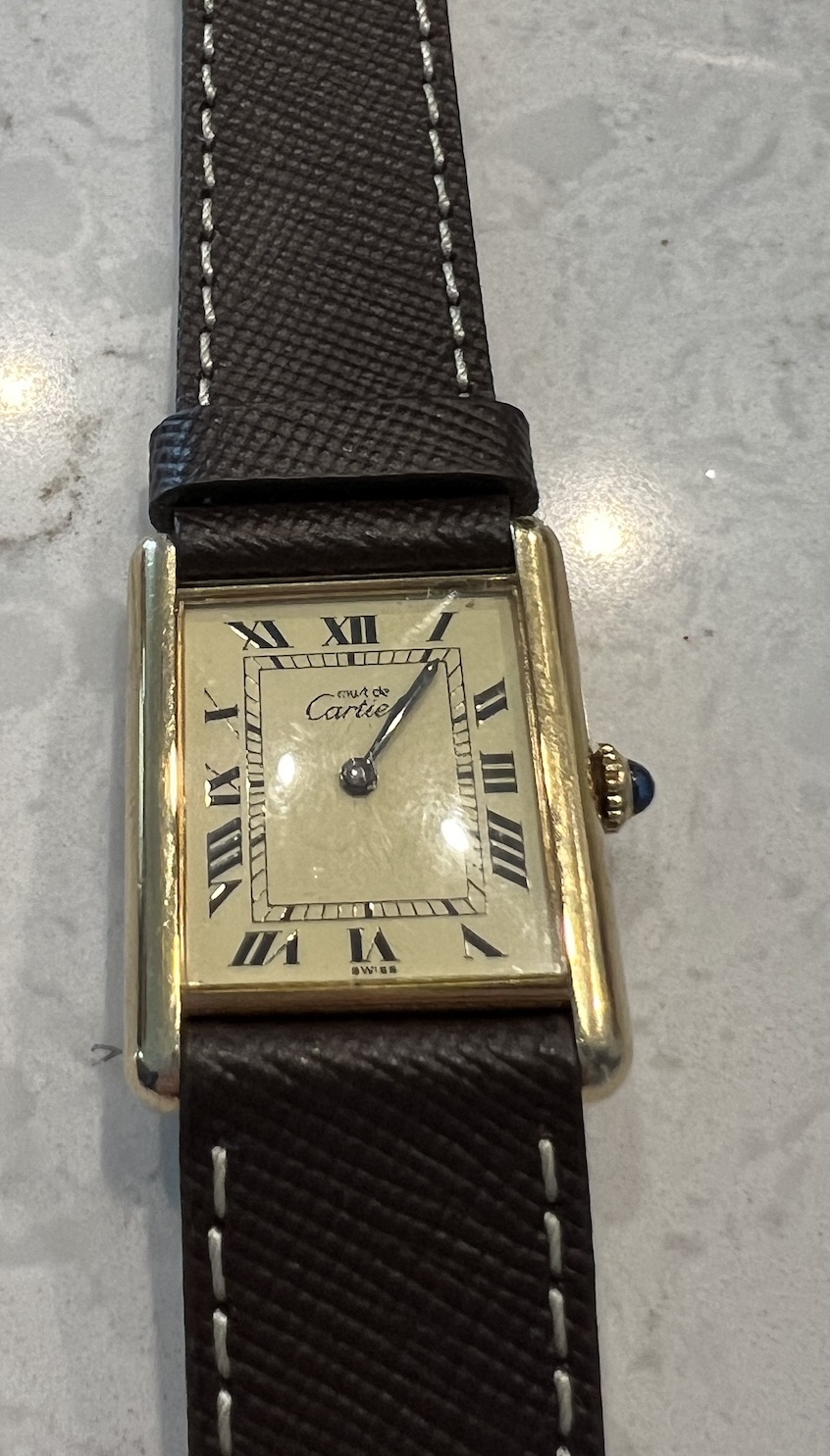 Must de Cartier Tank pre-owned.